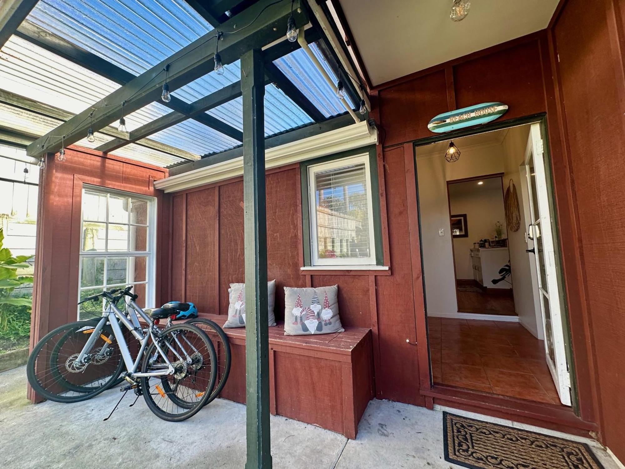 Seaside Chalet Papamoa Exterior photo